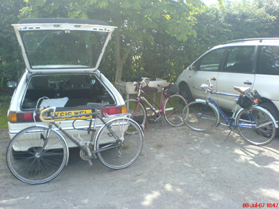  A cycle