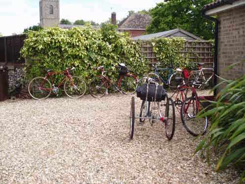 2 triclycles
